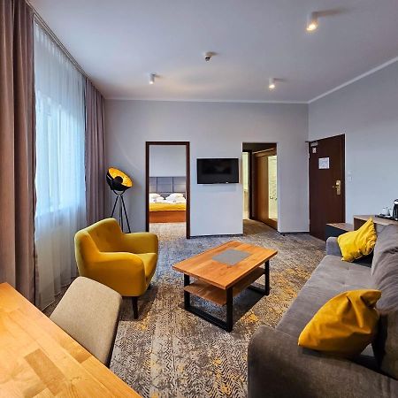 Hotel Mikulski กลีวิตเซ ภายนอก รูปภาพ