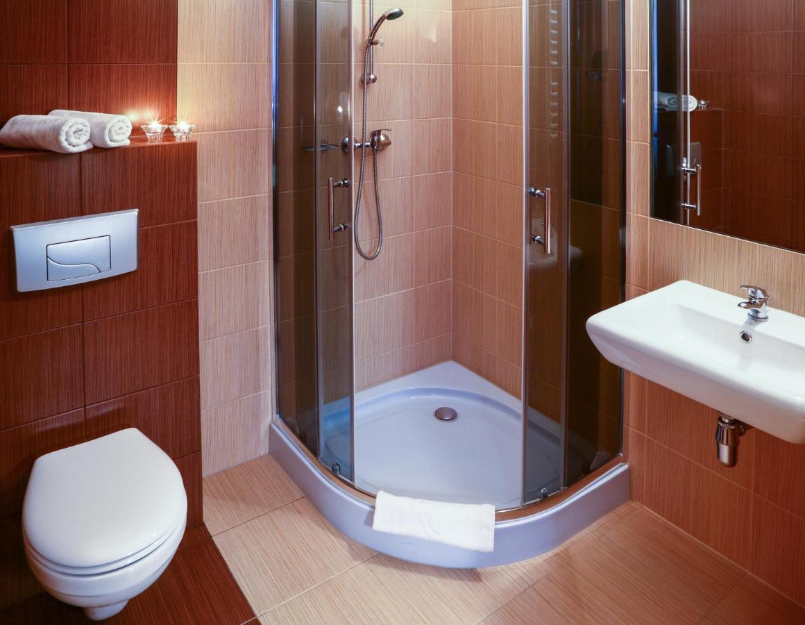 Hotel Mikulski กลีวิตเซ ภายนอก รูปภาพ